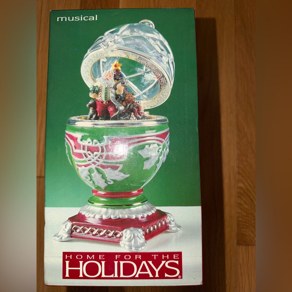 Vintage Rare Home for Holidays Musical Santa Ornament Rotating Music Box NIB
